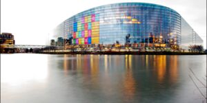 Foto des EU-Parlamentsgebäudes in Strassburg